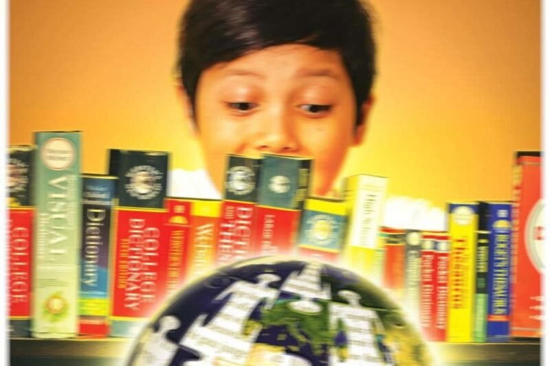 Indonesia di Persimpangan Jalan: Mengarungi Ombak Tantangan dan Meraih Peluang Bisnis di Tahun [Tahun Saat Ini]