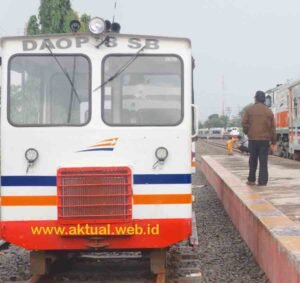 Kereta Api Indonesia: Transformasi dan Tantangan di Era Modern