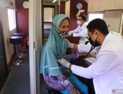 Dokter di Era Modern: Tantangan, Inovasi, dan Masa Depan Profesi Mulia