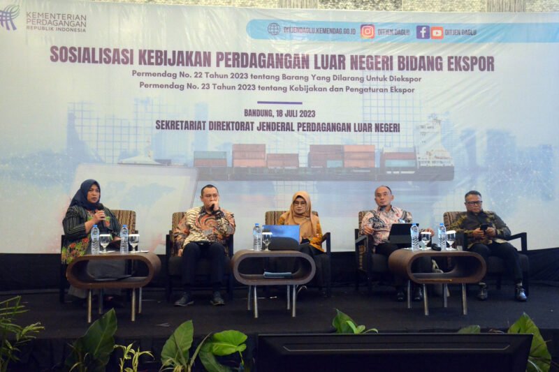Perdagangan Luar Negeri Indonesia di Tengah Gejolak Global: Peluang dan Tantangan Terkini